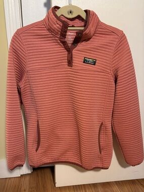 L.L. Bean Women's Quilted Pullover in Dusty Rose with Burgundy Trim